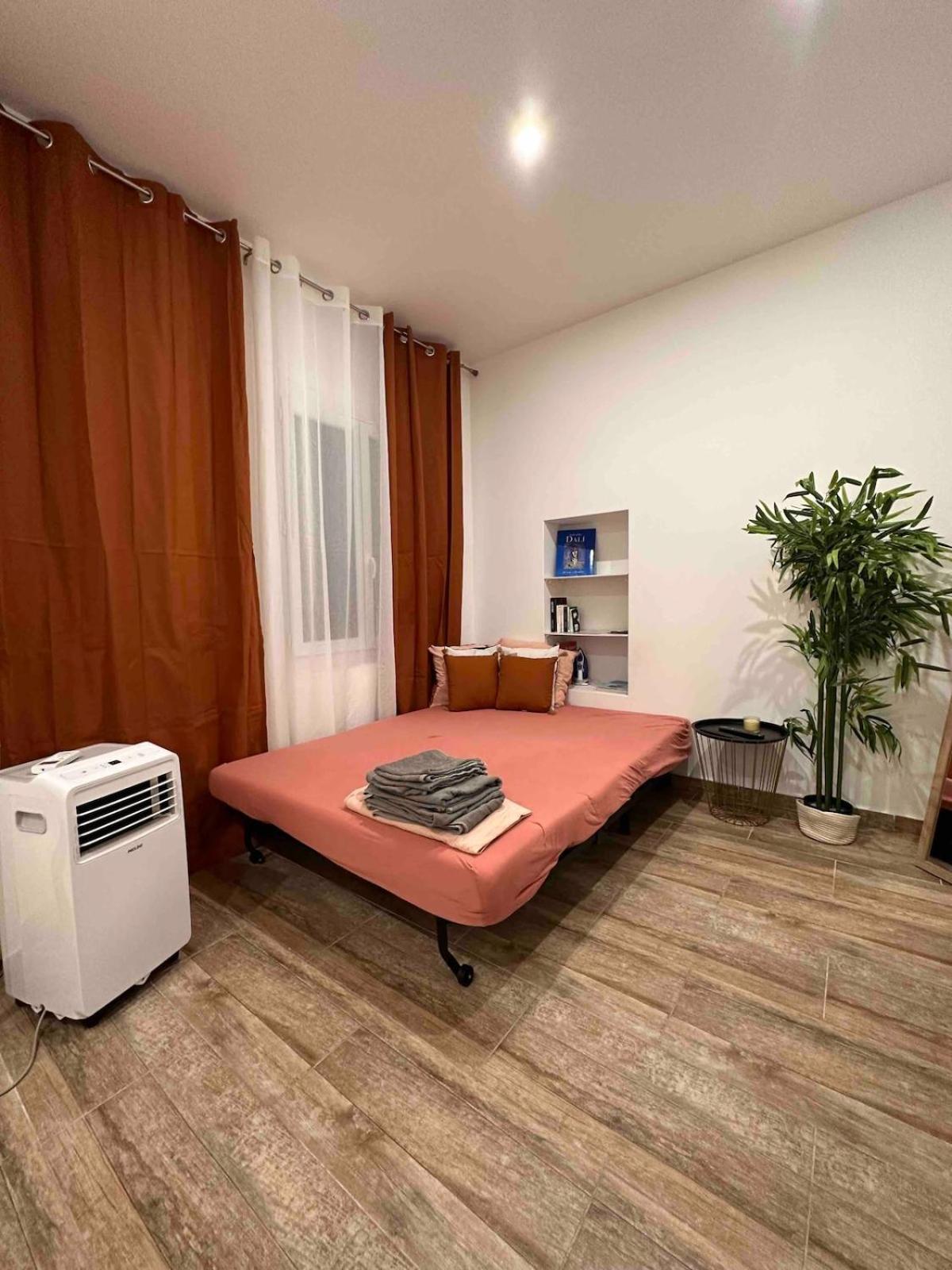 Cosy Studio Vieux Nice A 2 Pas De La Mer Εξωτερικό φωτογραφία